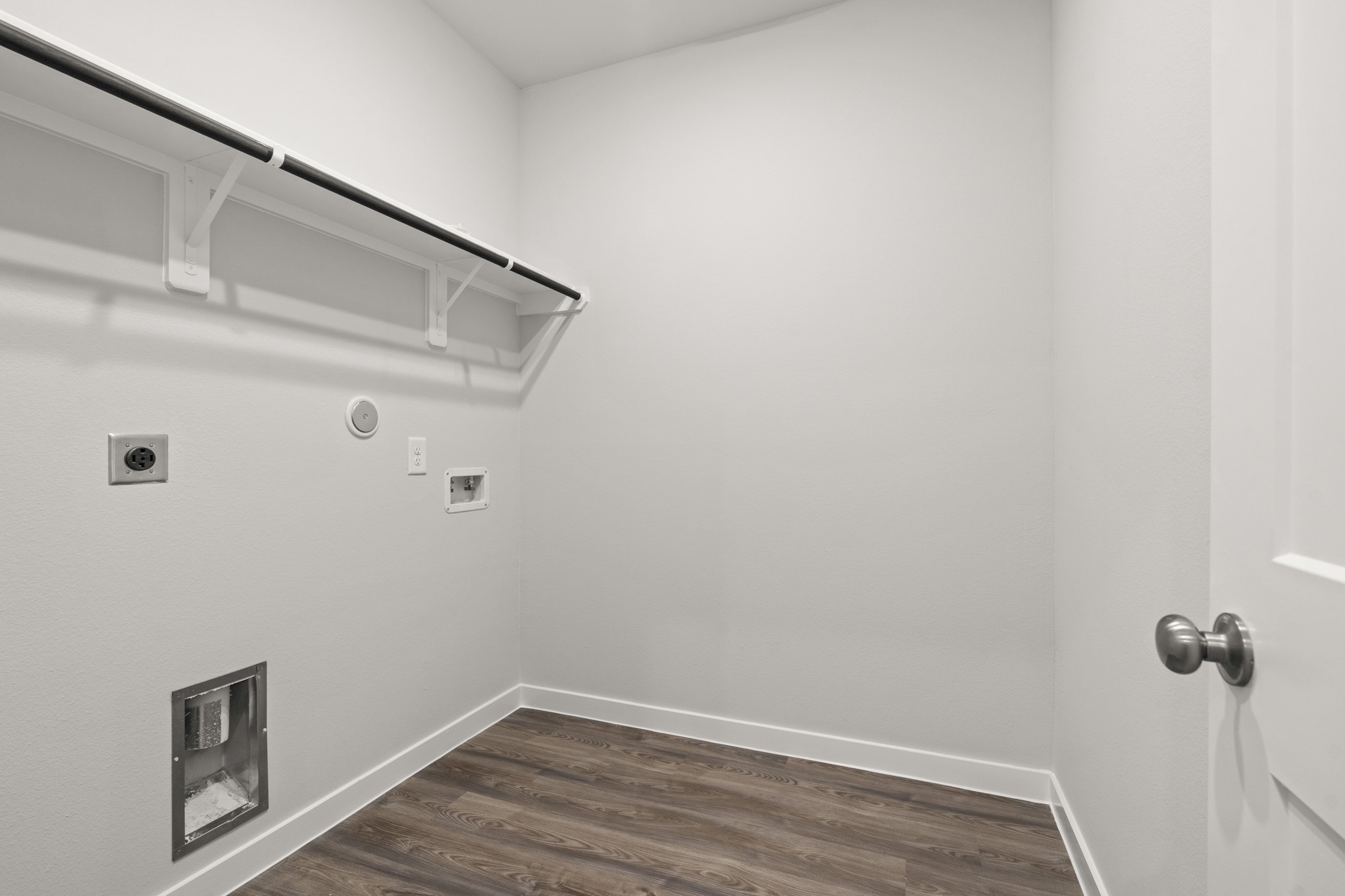 557 Wax Myrtle Way Hockley, TX 77447 - Photo 7 of 25 a view of a small space