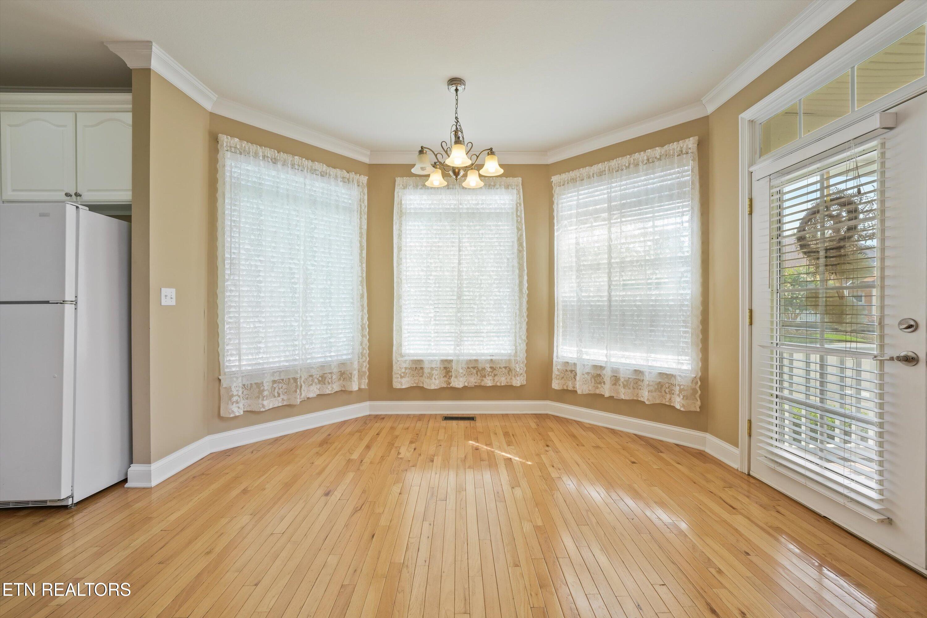 161 Liberty Court Oak Ridge, TN 37830 - Photo 12 of 45 Dining Area