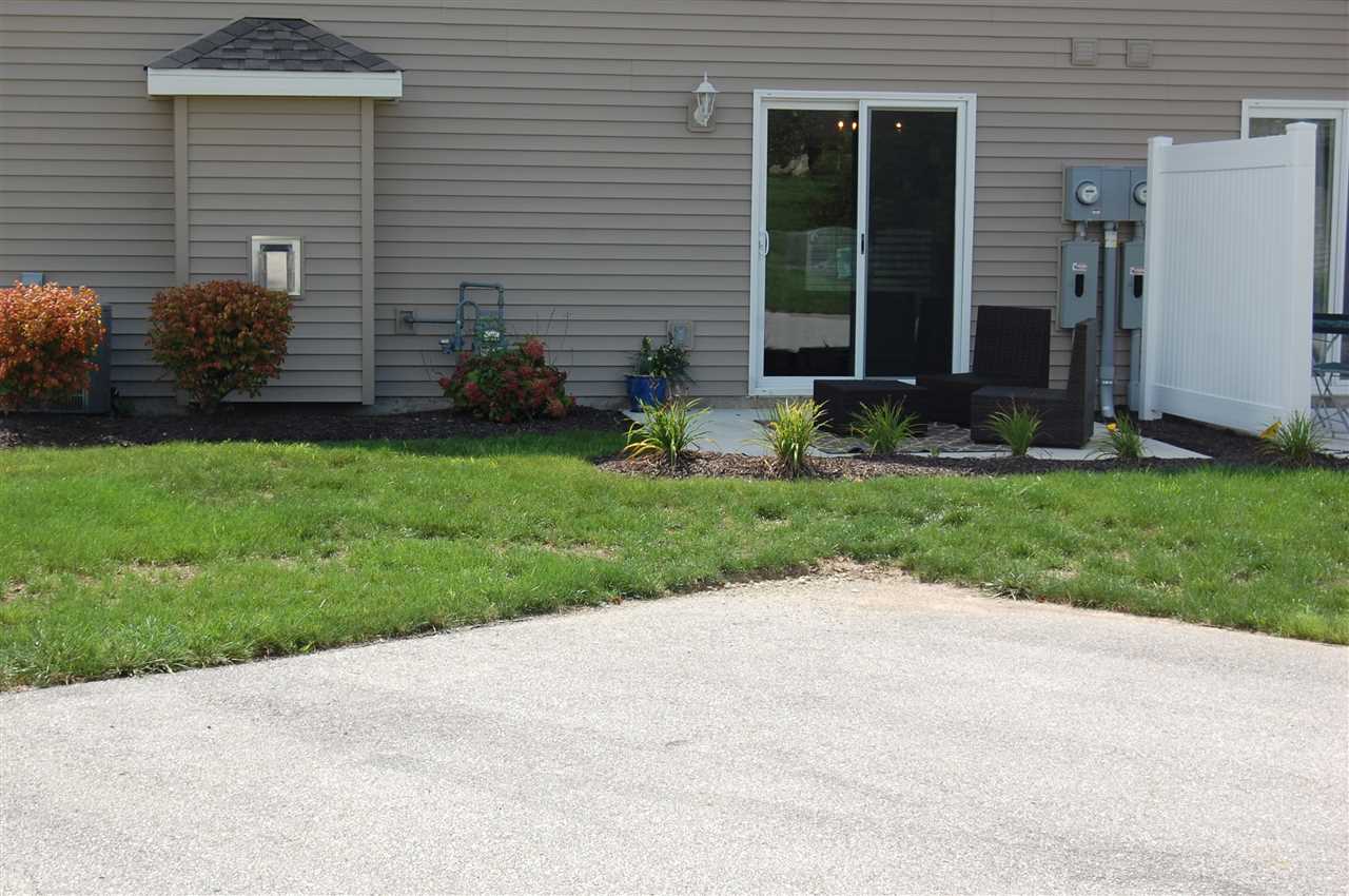 10023 Oak Trail Road Fort Wayne, IN 46825 - Photo 4 of 35