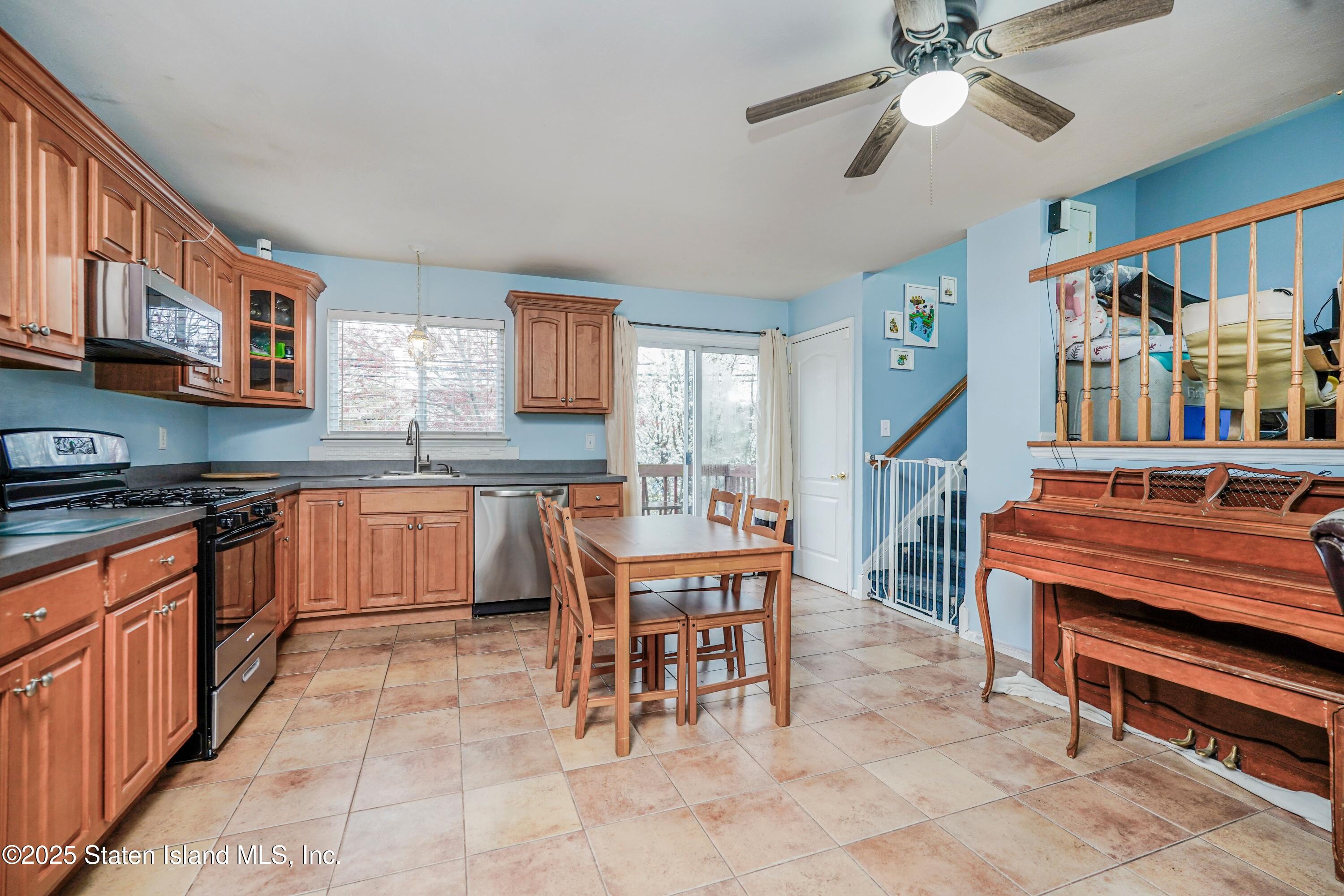 15 Knight Loop Staten Island, NY 10306 - Photo 8 of 30 Knight 27