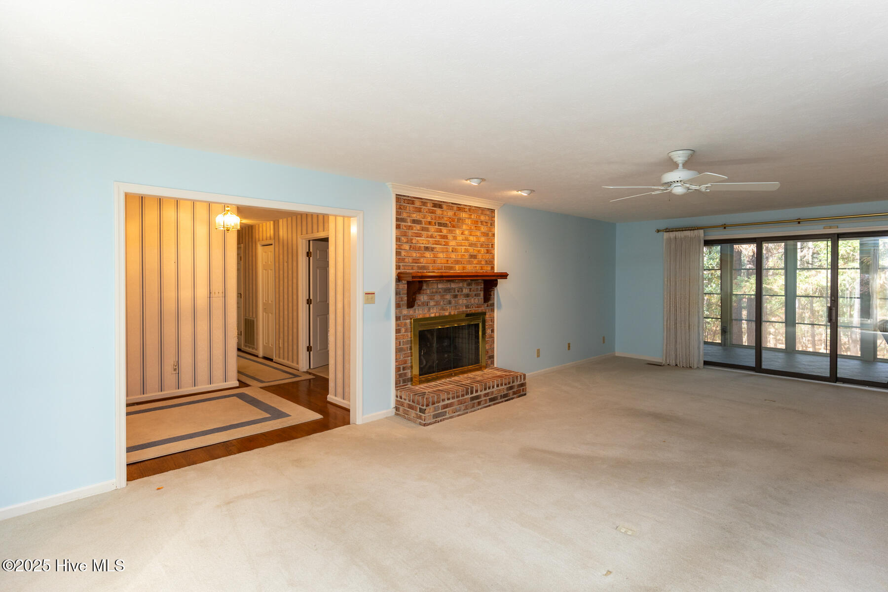 2 Parson Road Pinehurst, NC 28374 - Photo 7 of 37 living room1