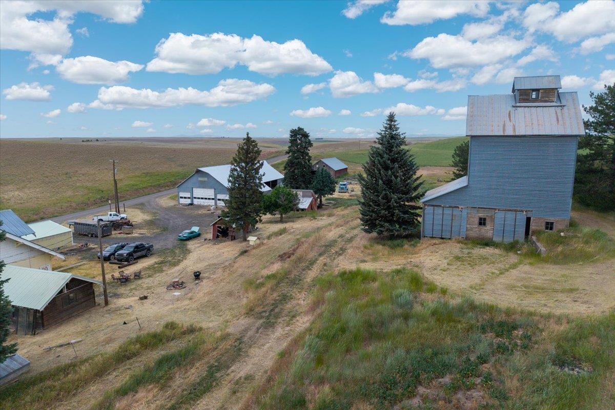 19250 Limestone Road Davenport, WA 99122 - Photo 35 of 46