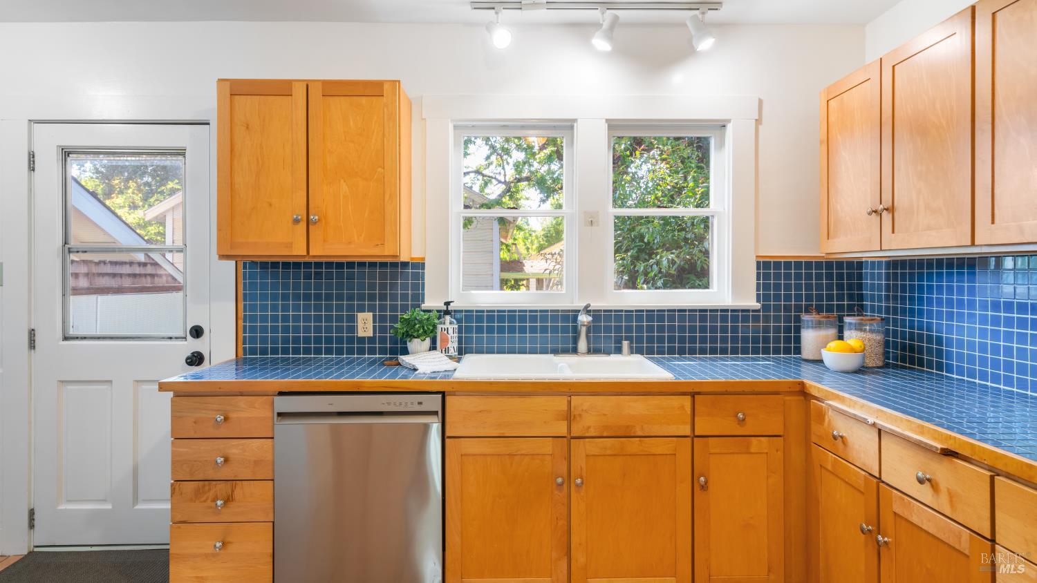 1160 Carr Avenue Santa Rosa, CA 95404 - Photo 23 of 48