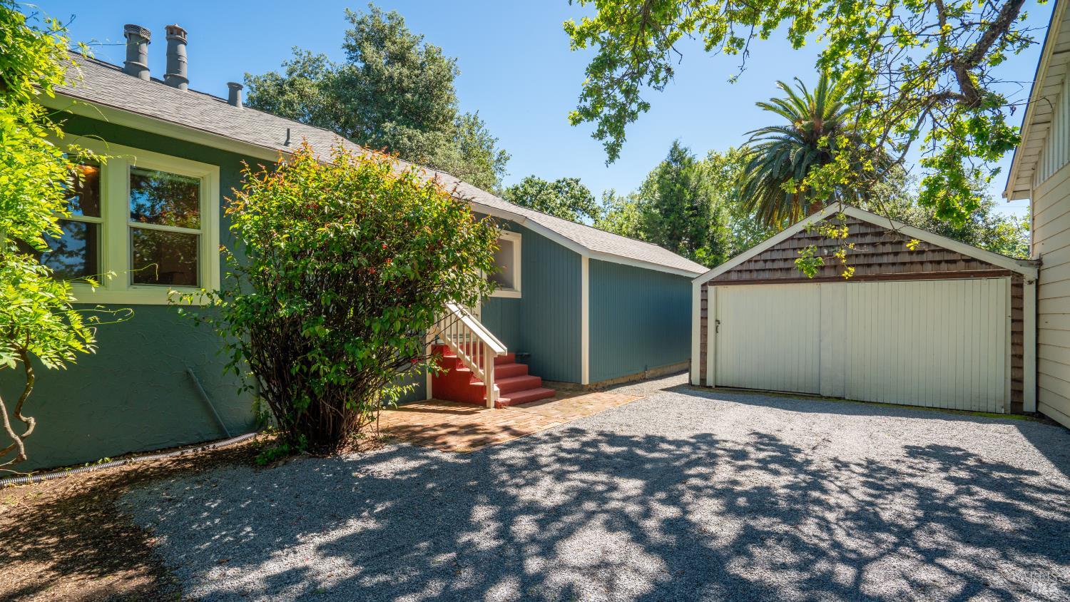 1160 Carr Avenue Santa Rosa, CA 95404 - Photo 3 of 56