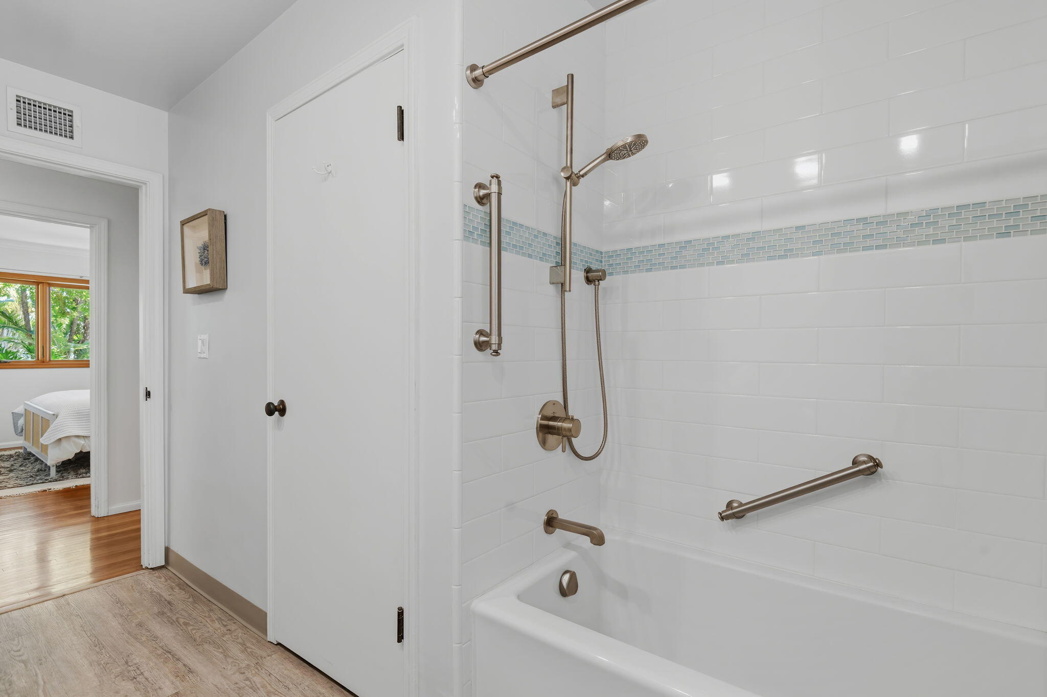 1400 Holiday Hill Road Goleta, CA 93117 - Photo 42 of 56 43-Bathroom 2