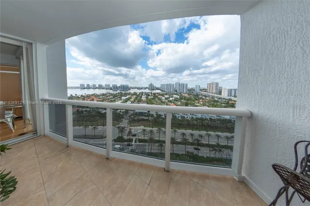 $1,690,000 | North Biscayne Beach, Sunny Isles Beach, FL 33160