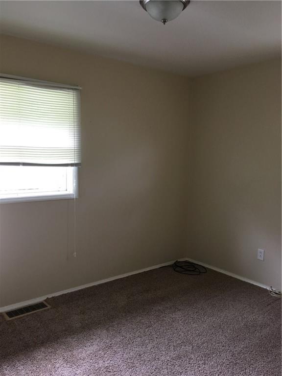 560 Jefferson Road Pittsburgh, PA 15235 - Photo 6 of 16 Gallery Image 6