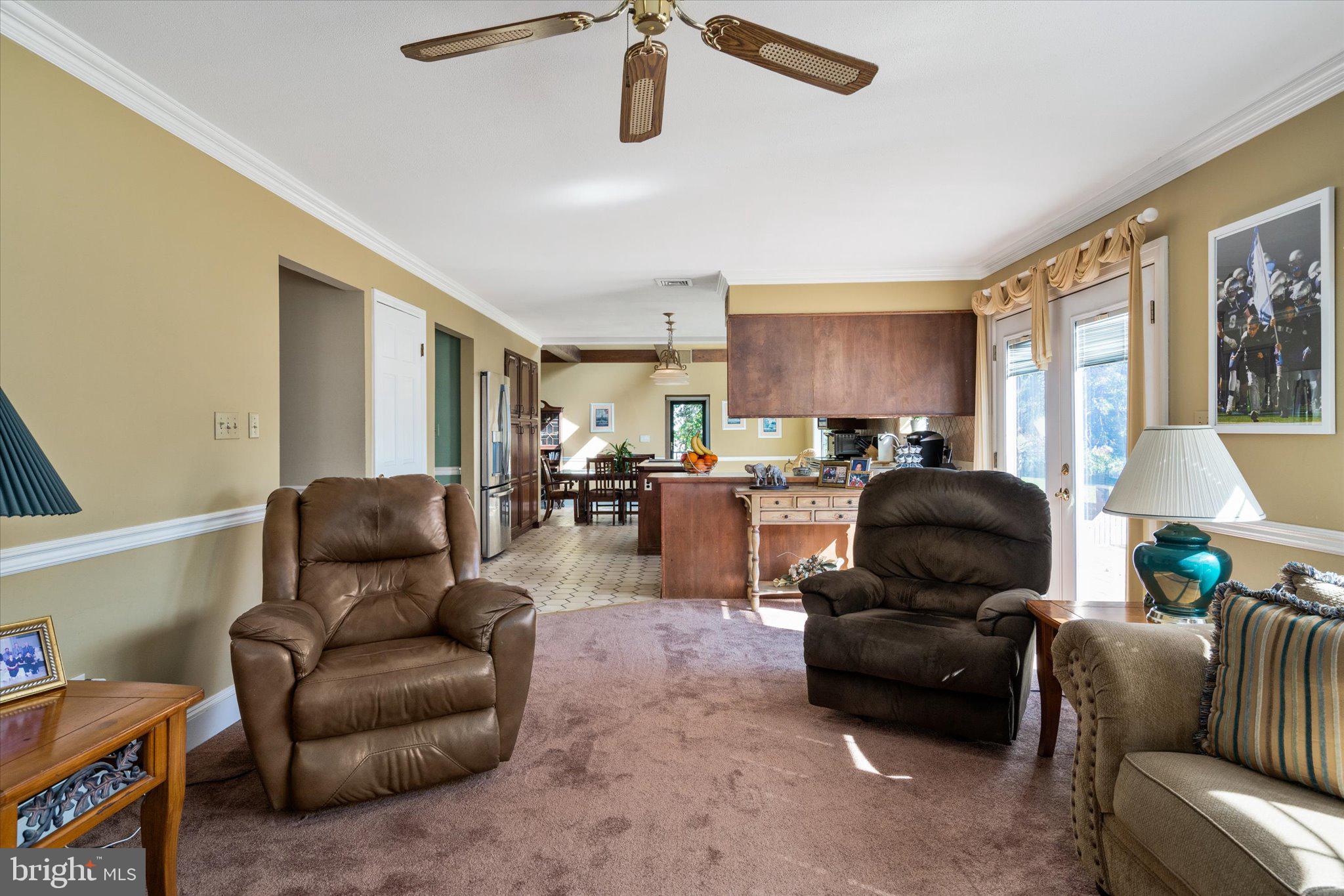85 Line Road Trenton, NJ 08690 - Photo 11 of 38 Family Room