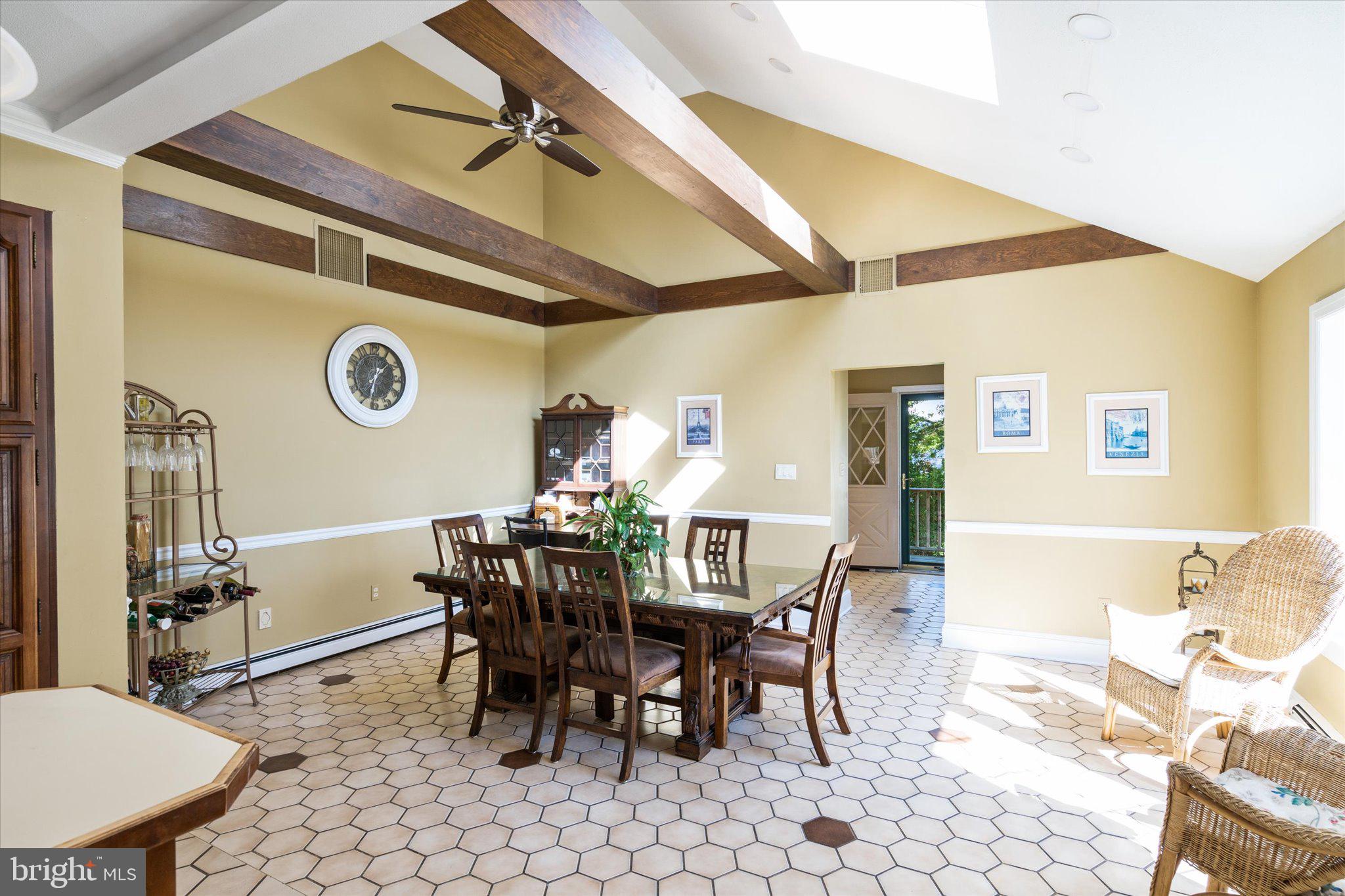 85 Line Road Trenton, NJ 08690 - Photo 7 of 38 Breakfast Room with Skylight and Vaulted Ceiling