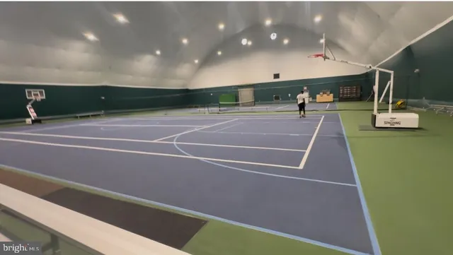 a view of a tennis court