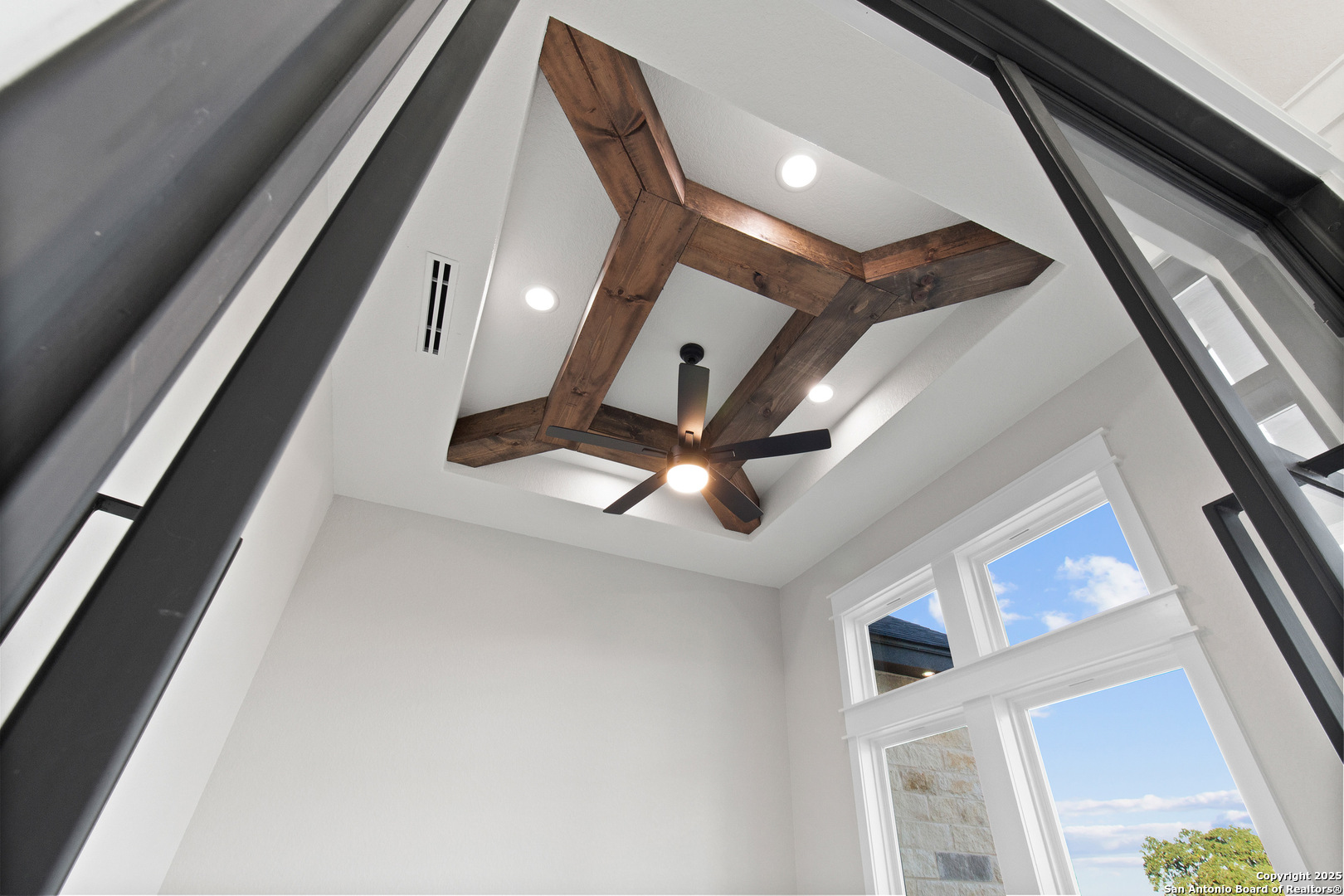 116 Western Way Adkins, TX 78101 - Photo 12 of 50 a view of an entryway