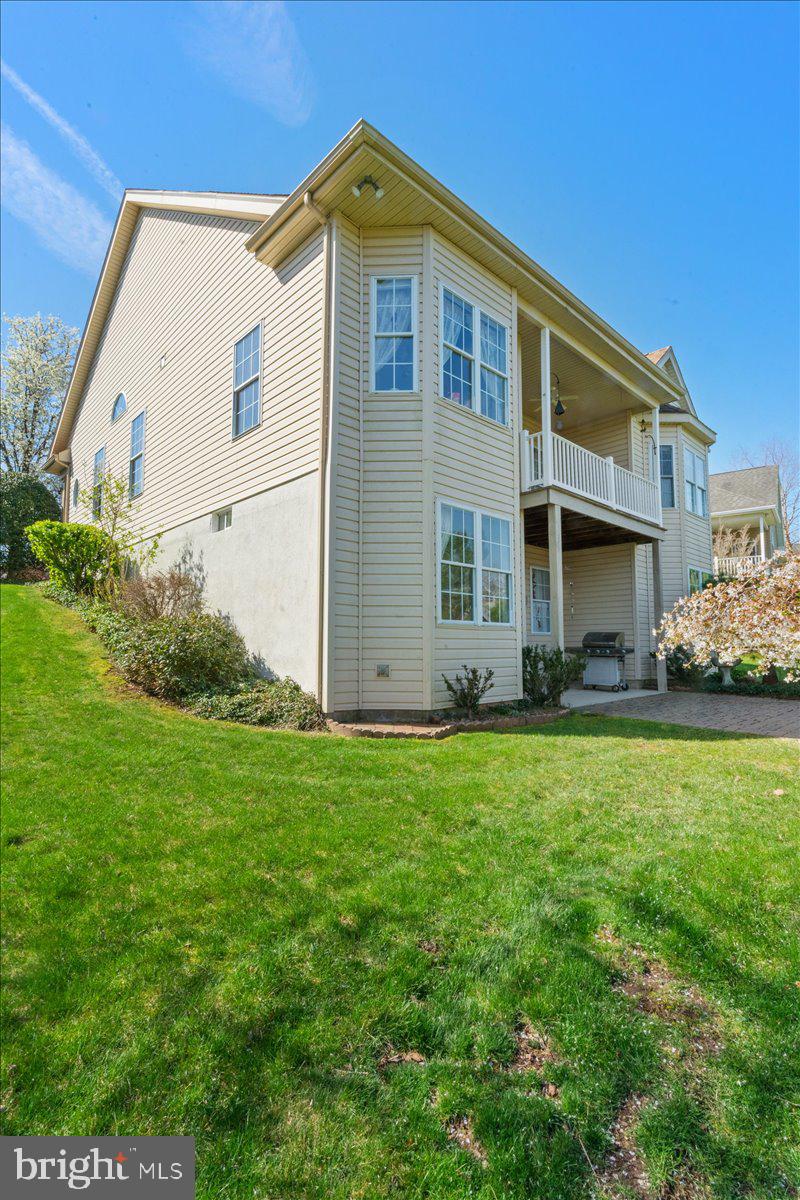 234 Bobwhite Road New Hope, PA 18938 - Photo 4 of 11 Gallery Image 4