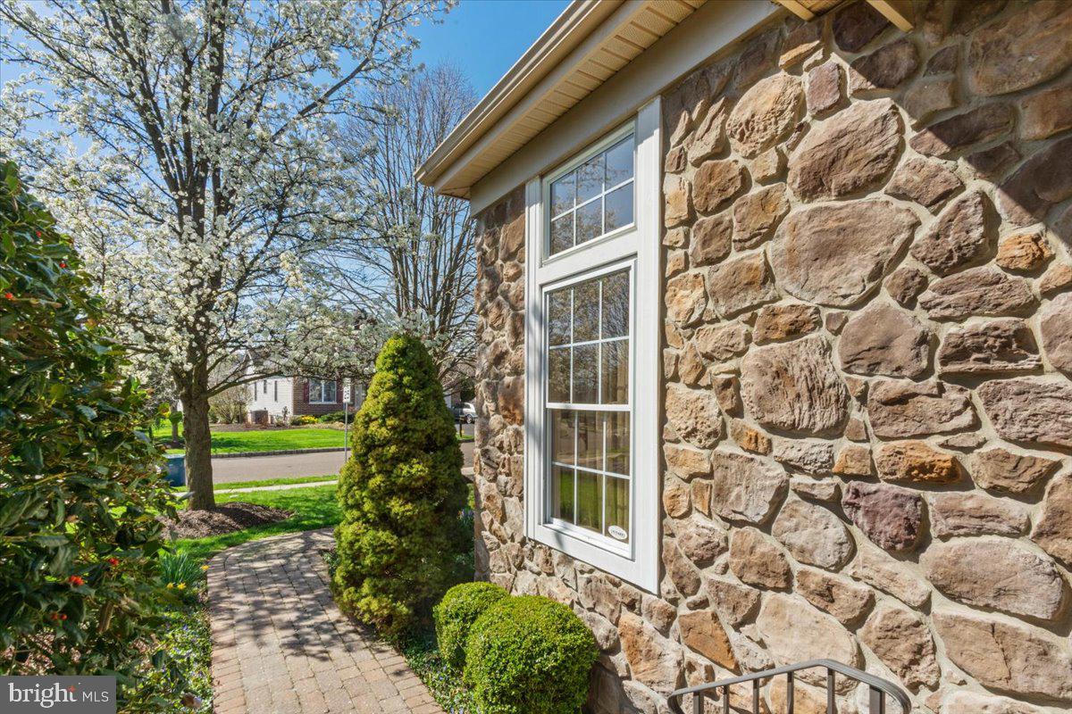 234 Bobwhite Road New Hope, PA 18938 - Photo 6 of 11 Gallery Image 6