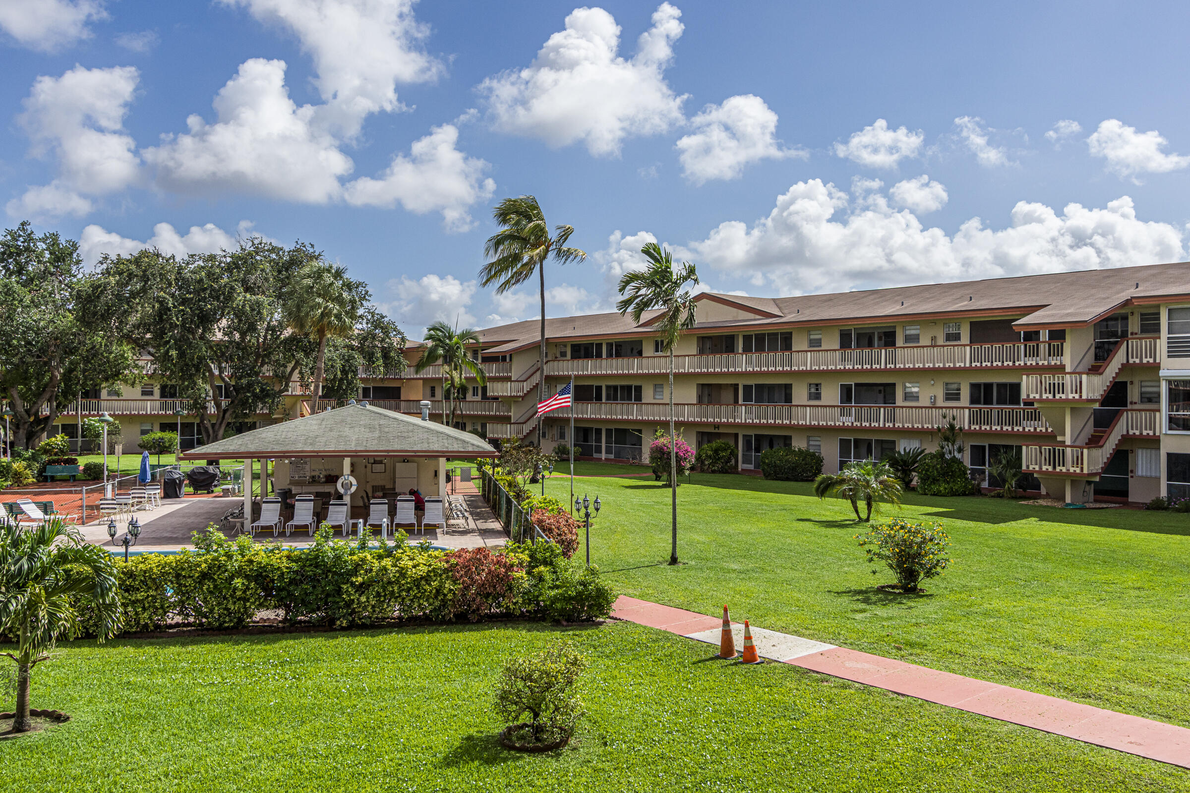 5300 Washington Street, Unit E208 Hollywood, FL 33021 - Photo 34 of 52 5300-45