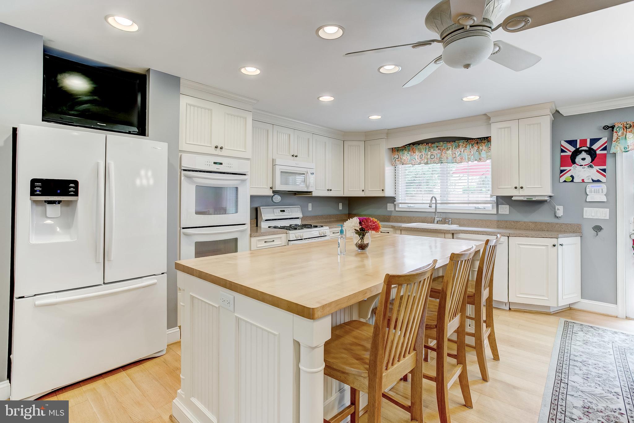 16 Flanders Ridge Court Cockeysville, MD 21030 - Photo 14 of 60 Gallery Image 14