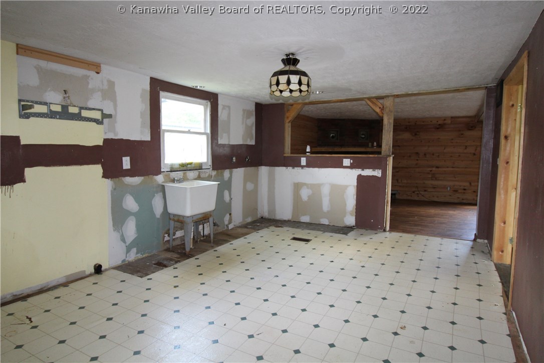 1415 Strawberry Road St. Albans, WV 25177 - Photo 10 of 10 Gallery Image 10