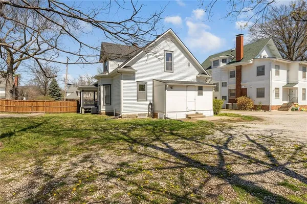 $269,000 | 312 East Gay Street, Warrensburg, MO 64093