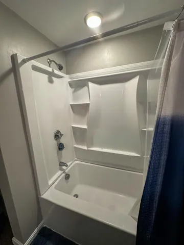 $3,425 | 9 Monarch Way, Unit 101, Portsmouth, NH 03801