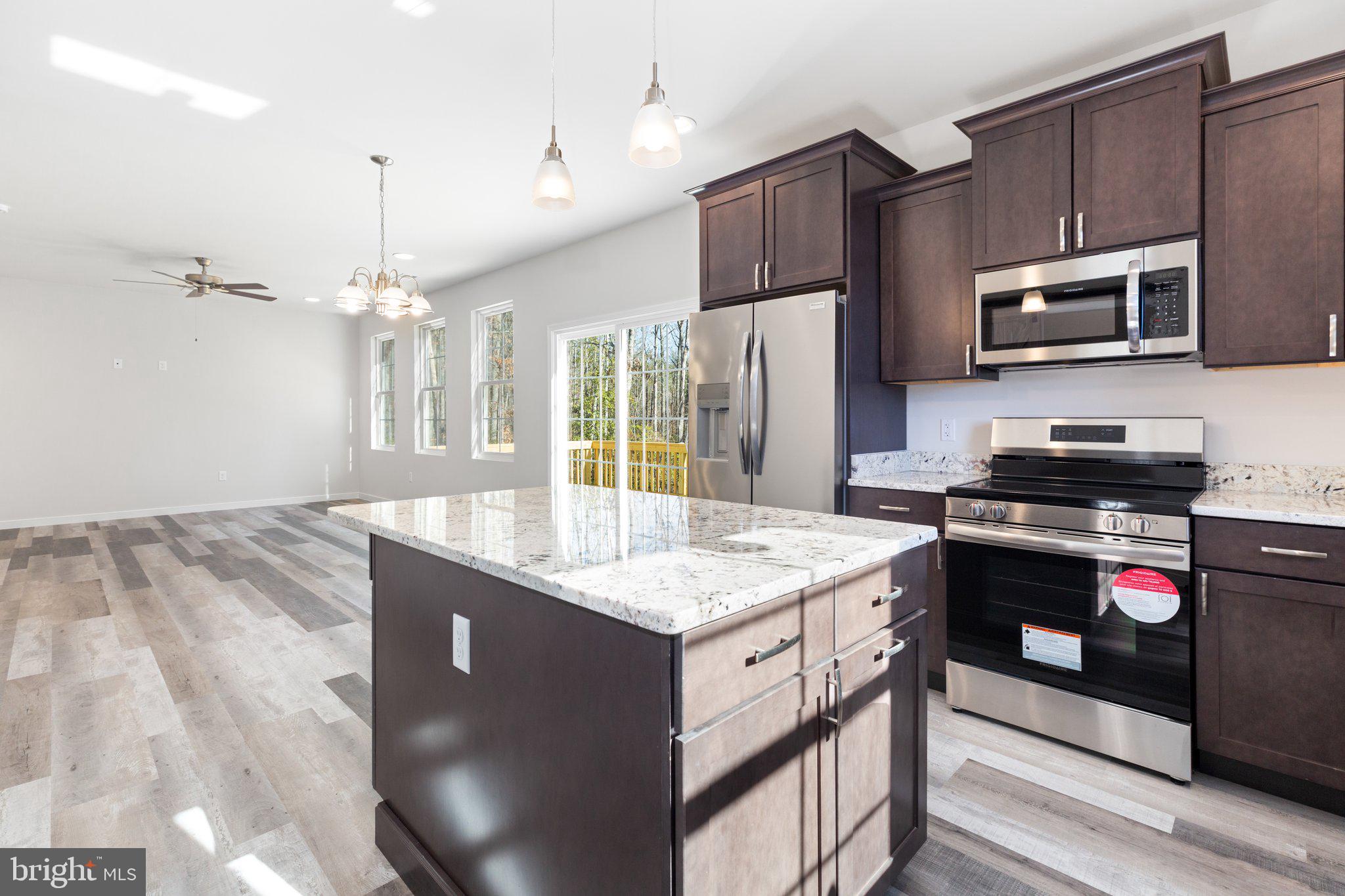 2075 Country Road Beaverdam, VA 23015 - Photo 15 of 35 Gourmet kitchen