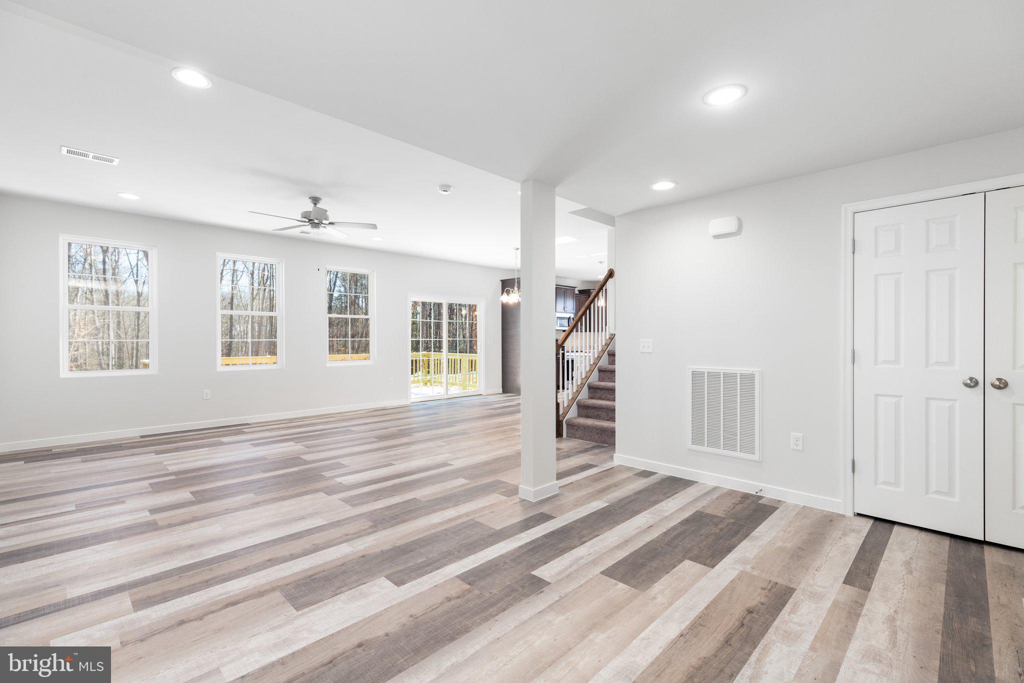 2075 Country Road Beaverdam, VA 23015 - Photo 3 of 35 Entrance/flex space