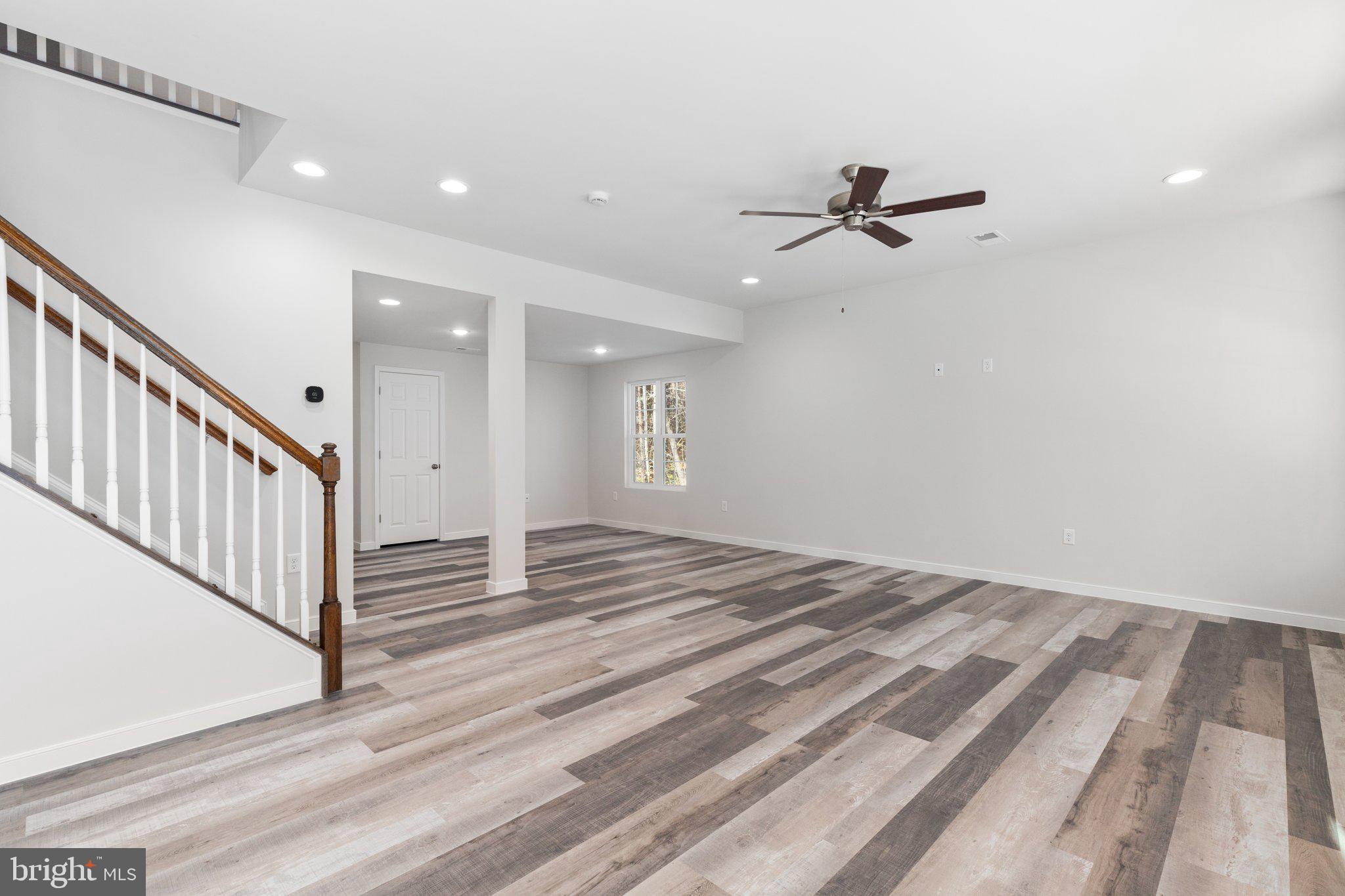 2075 Country Road Beaverdam, VA 23015 - Photo 4 of 35 Family room