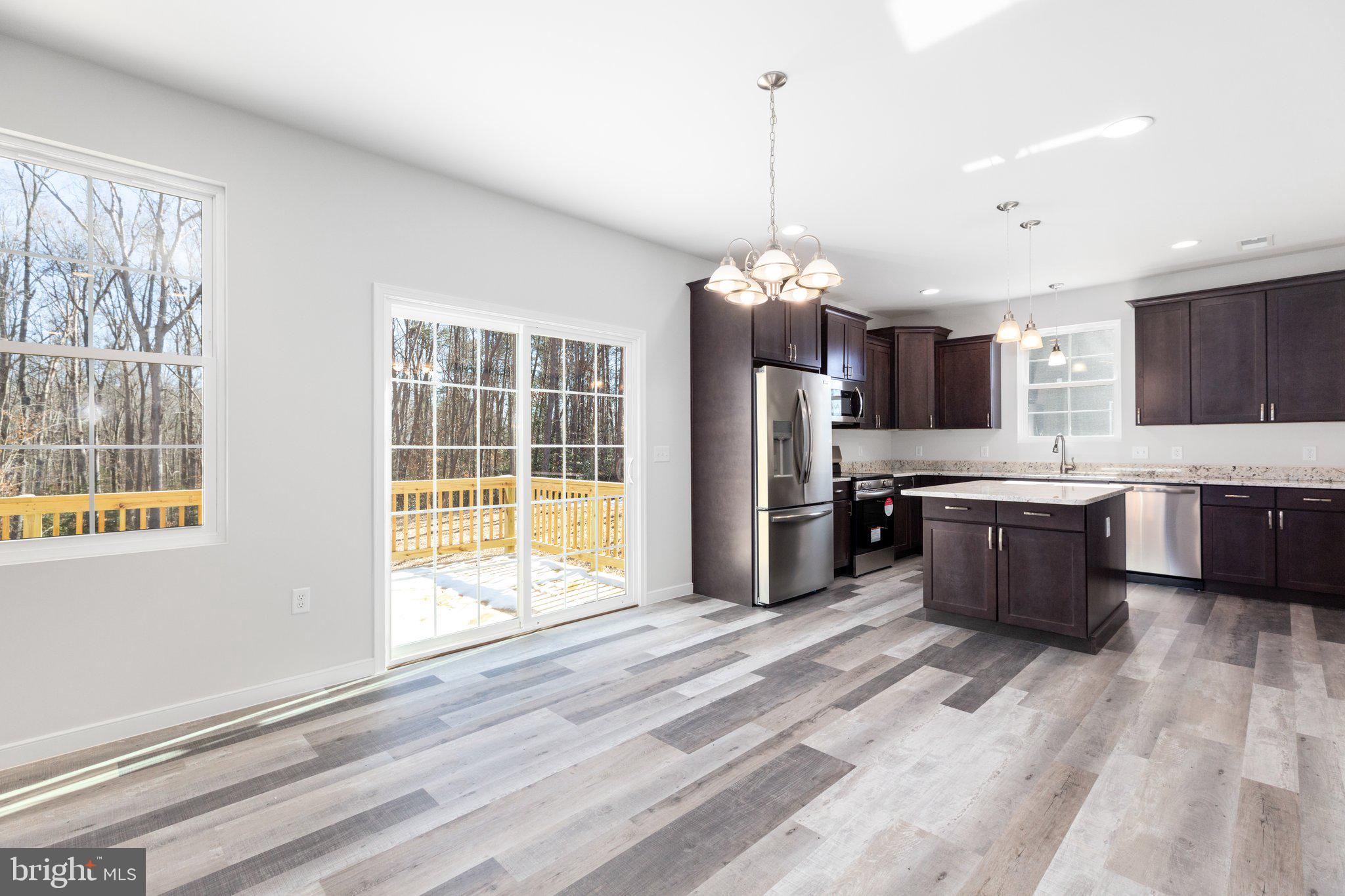 2075 Country Road Beaverdam, VA 23015 - Photo 8 of 35 Dining area