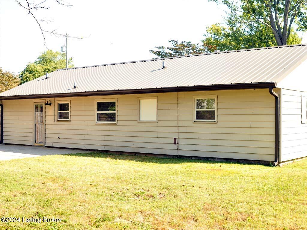 4701 Palma Road Louisville, KY 40272 - Photo 32 of 37 21