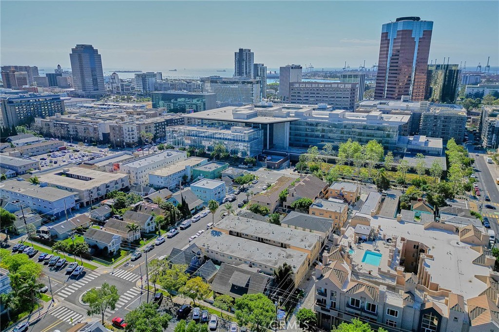 720 West 4th Street, Unit 305 Long Beach, CA 90802 - Photo 47 of 52 a view of a city