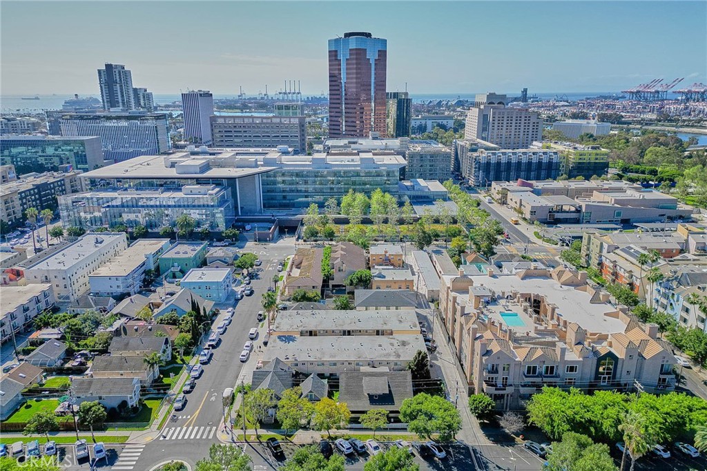 720 West 4th Street, Unit 305 Long Beach, CA 90802 - Photo 48 of 52 a view of a city