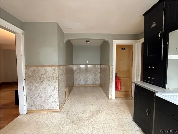 $1,050 | 733 Lasalle Avenue, Buffalo, NY 14215