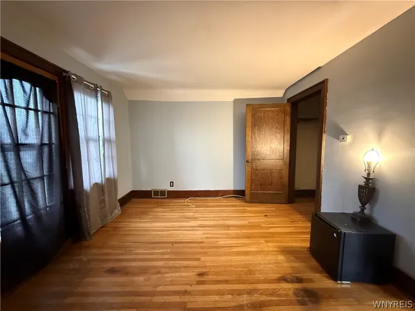 $1,050 | 733 Lasalle Avenue, Buffalo, NY 14215