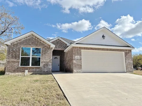$1,650 | 1311 Wright Street, Greenville, TX 75401