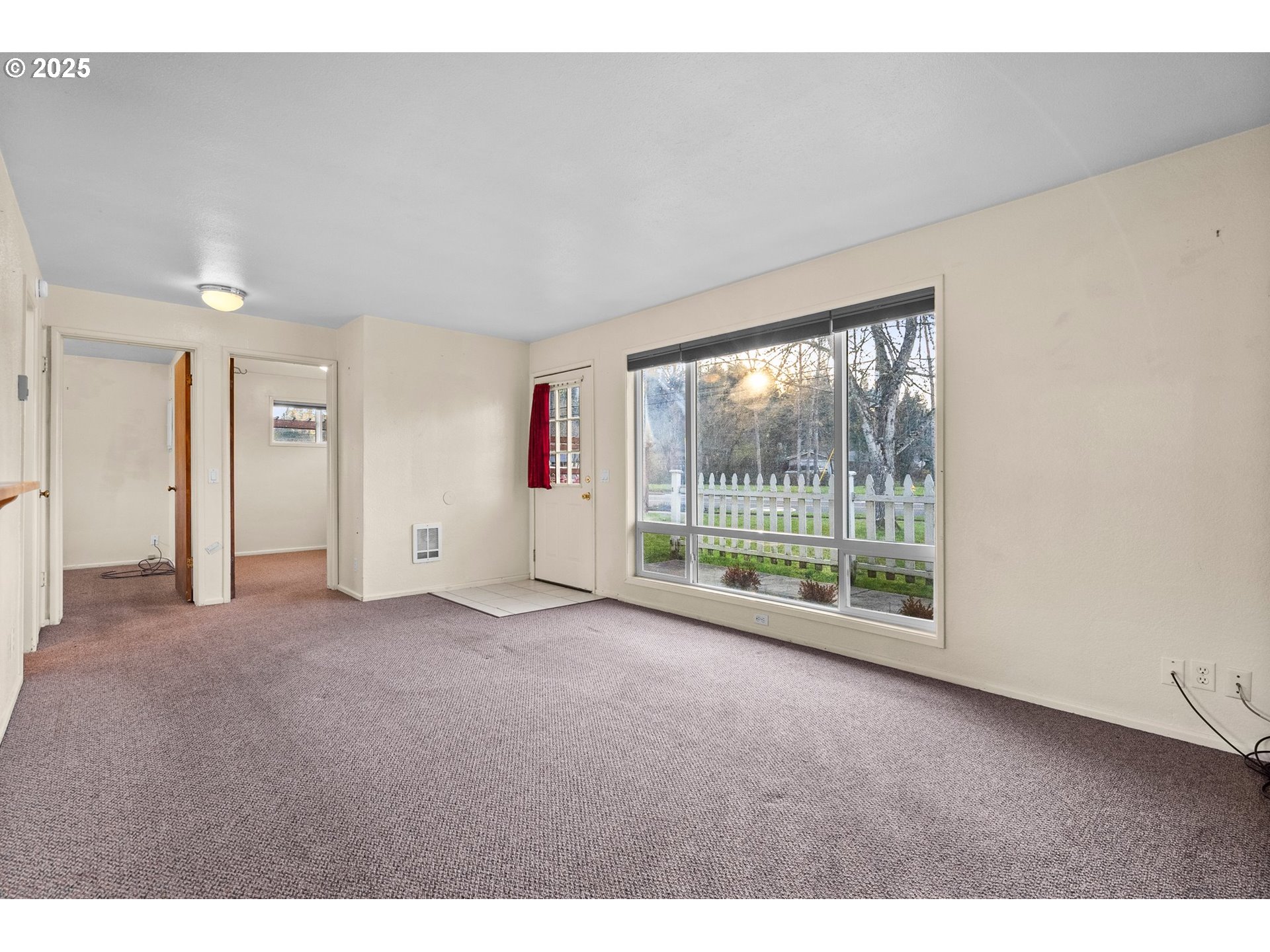 3875 East Amazon Drive Eugene, OR 97405 - Photo 11 of 33 a view of empty room with floor to ceiling window