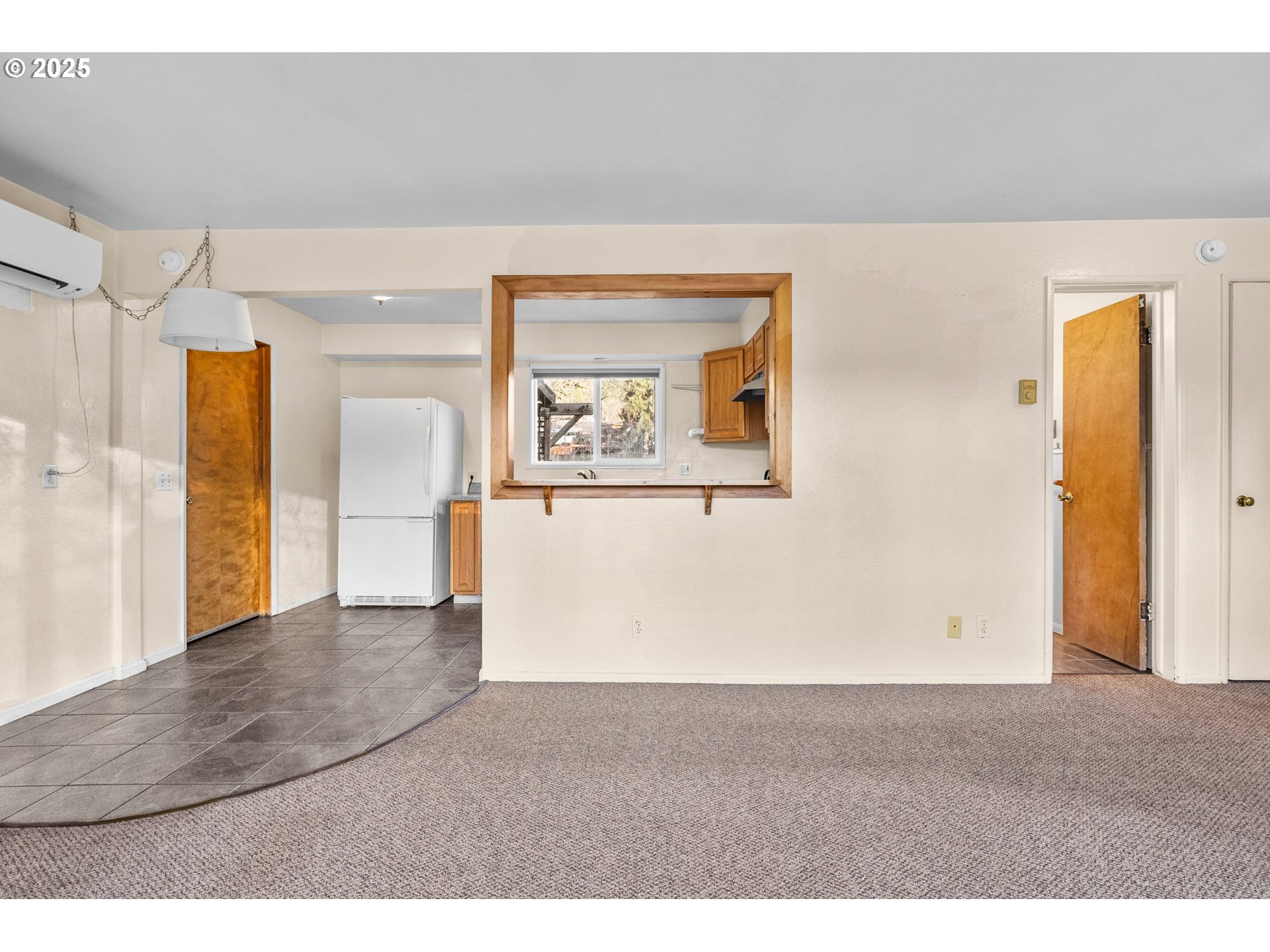 3875 East Amazon Drive Eugene, OR 97405 - Photo 15 of 33 a view of a room with a bench