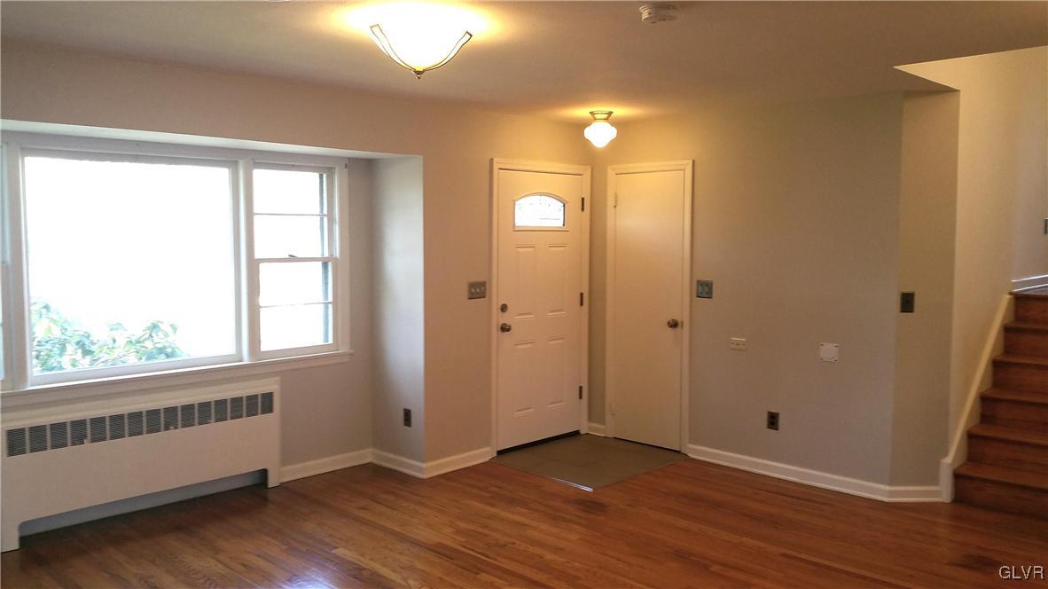 3016 Avon Road Bethlehem, PA 18017 - Photo 3 of 16 Gallery Image 3
