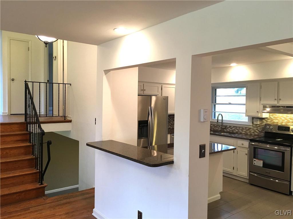 3016 Avon Road Bethlehem, PA 18017 - Photo 5 of 16 Gallery Image 5
