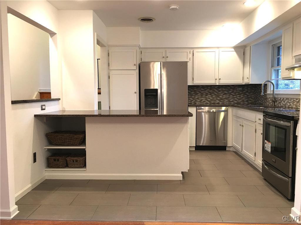 3016 Avon Road Bethlehem, PA 18017 - Photo 6 of 16 Gallery Image 6