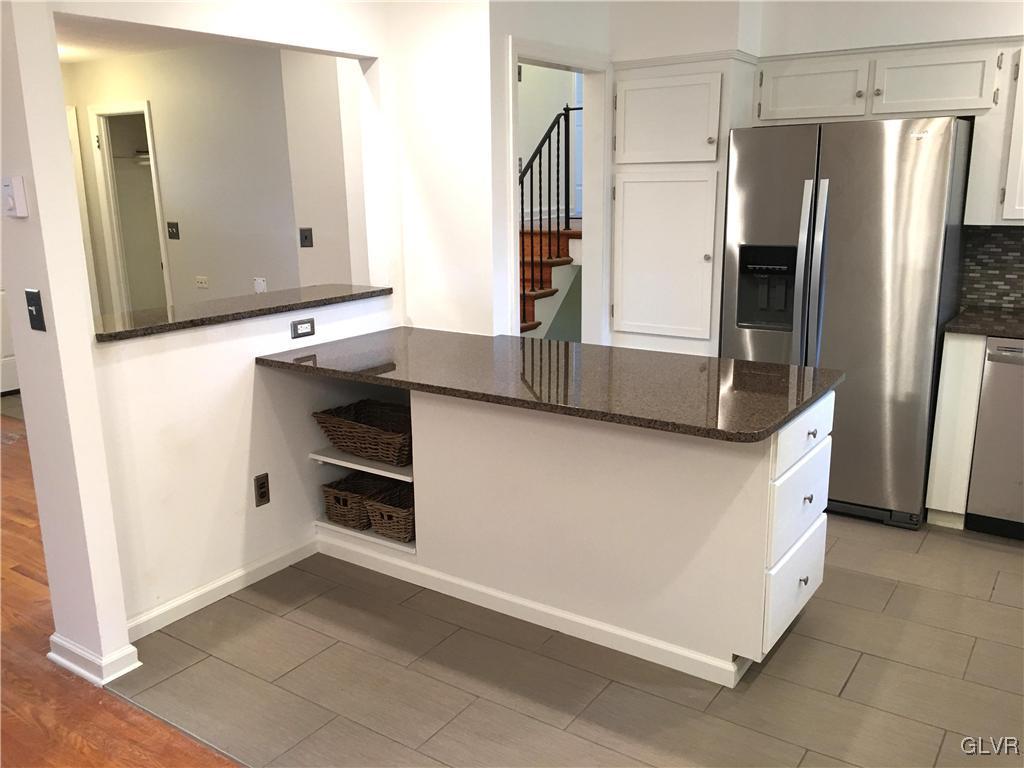 3016 Avon Road Bethlehem, PA 18017 - Photo 7 of 16 Gallery Image 7