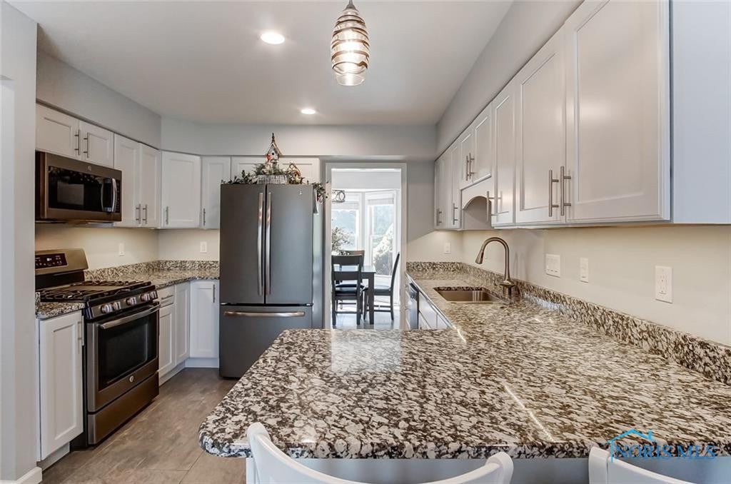 1457 South Coy Road Oregon, OH 43616 - Photo 11 of 35 Gallery Image 11