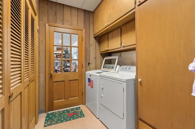 $400,000 | 508 North Van Buren Street, Bloomingdale, MI 49026