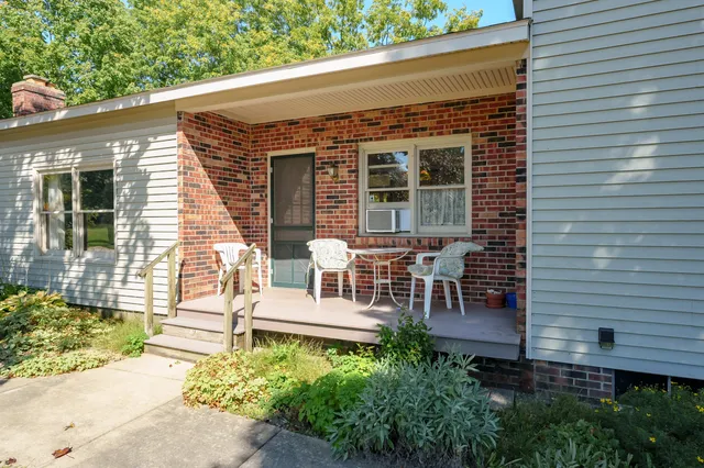 $400,000 | 508 North Van Buren Street, Bloomingdale, MI 49026