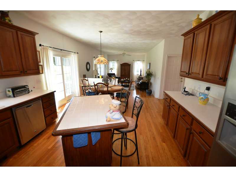 24 Wicklow Road Westerly, RI 02891 - Photo 9 of 25 Kitchen.