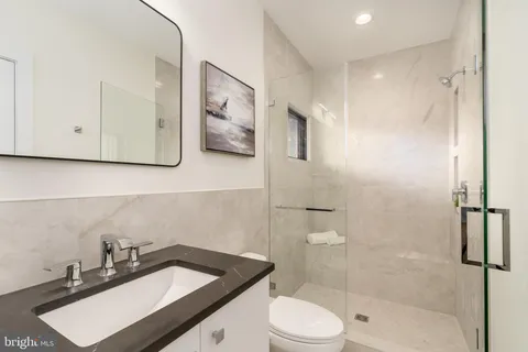 $2,999,000 | 104 Mashie Court Southeast, Vienna, VA 22180