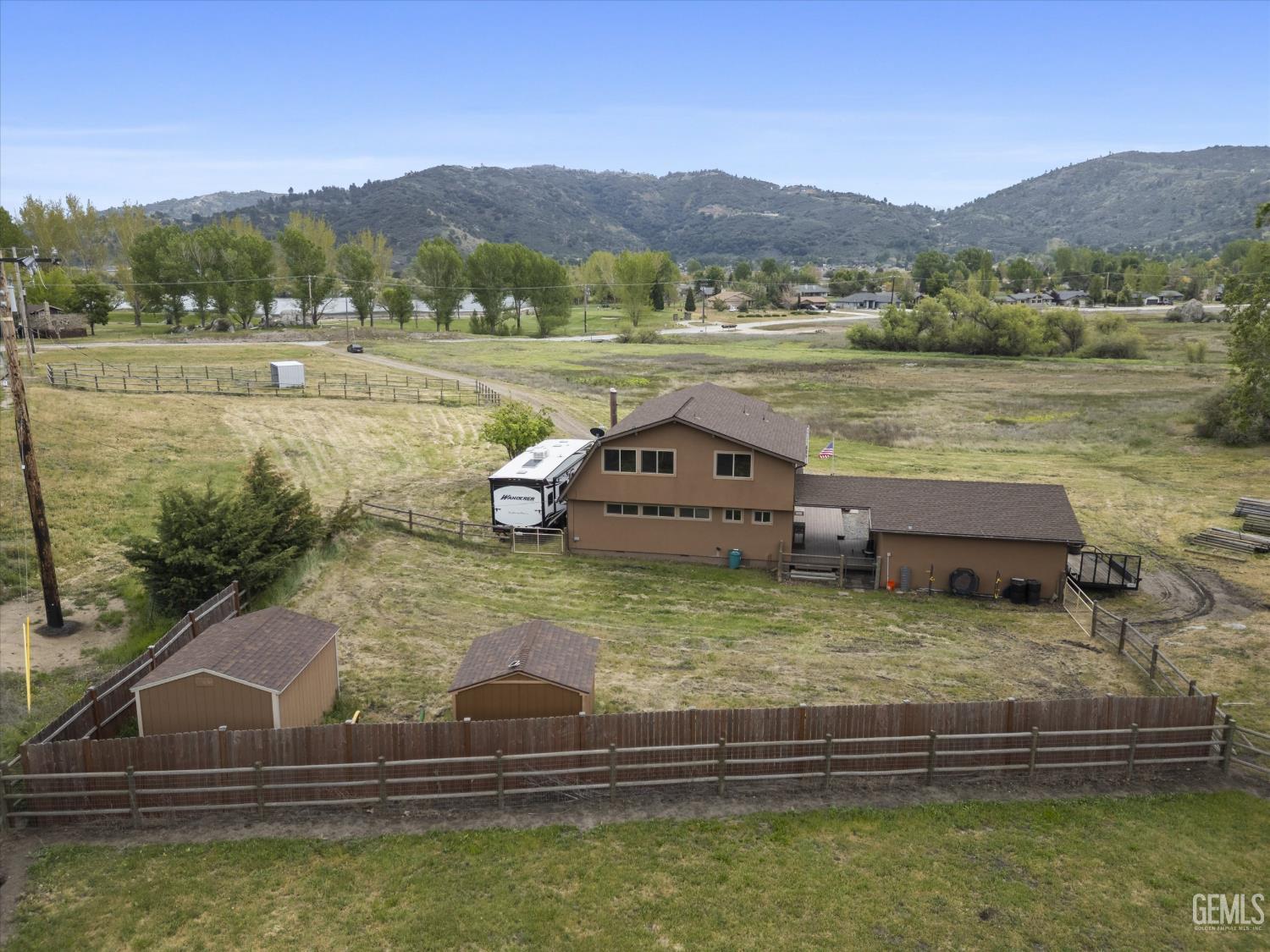 Undisclosed Address Tehachapi, CA 93561 - Photo 35 of 46