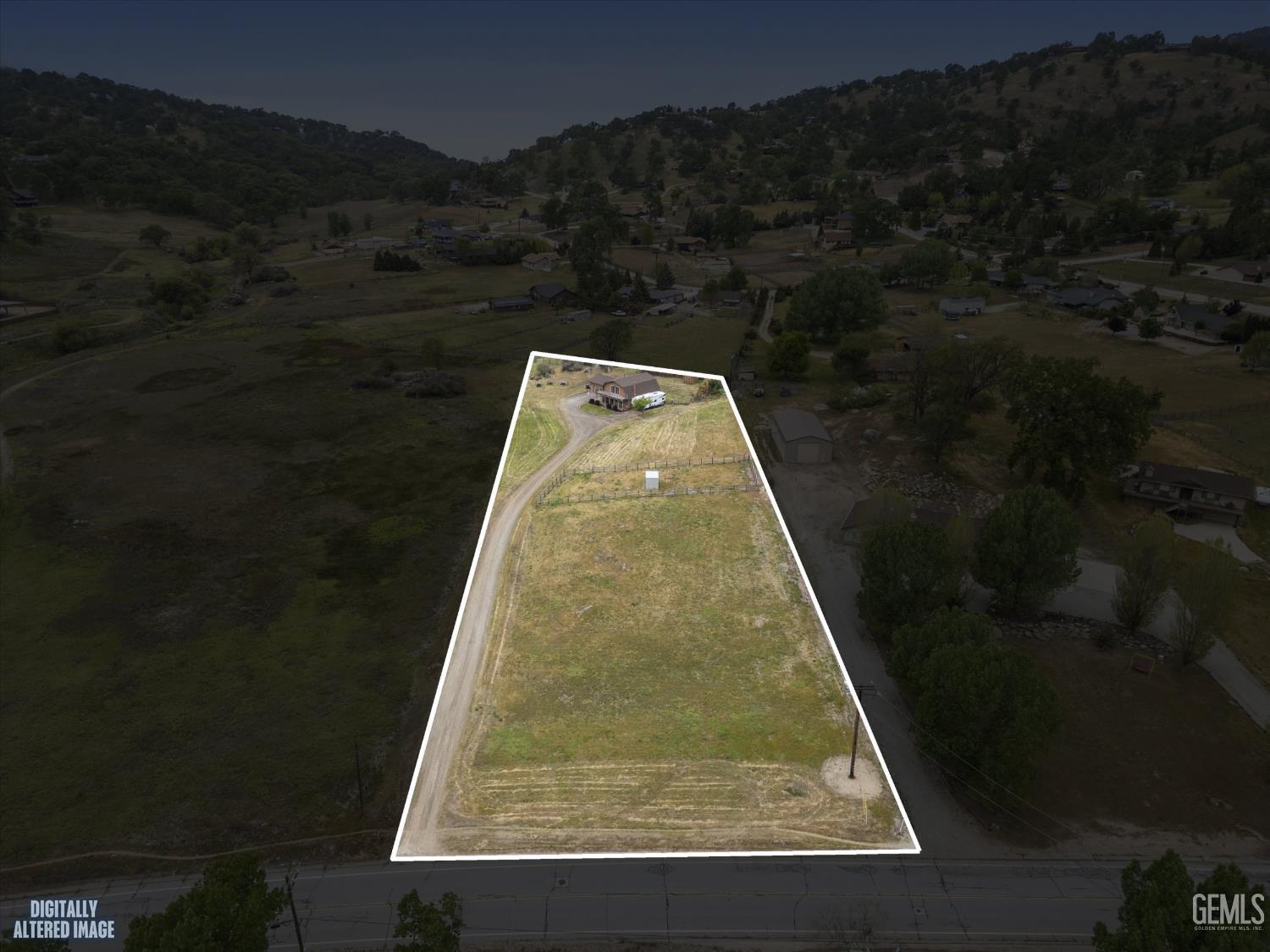 Undisclosed Address Tehachapi, CA 93561 - Photo 42 of 46