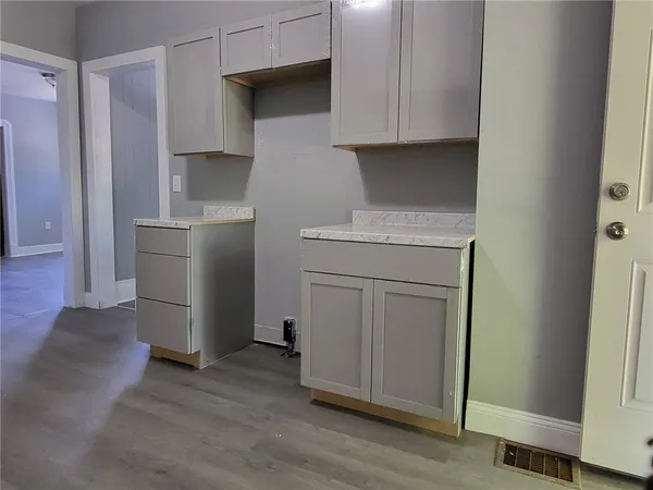 $1,575 | 614 Gray, Elmira, NY 14905