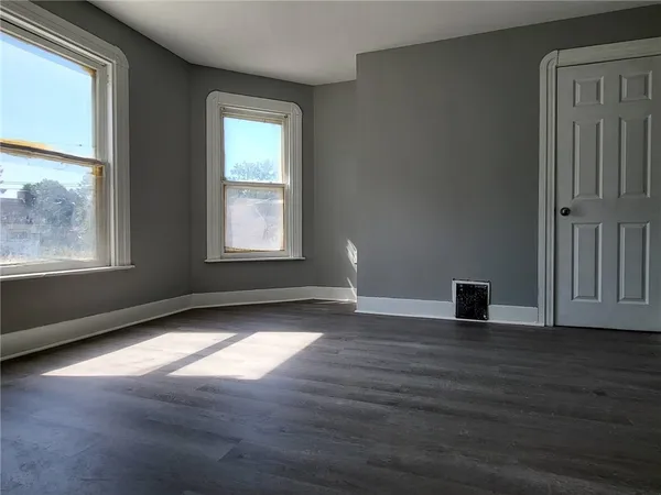 $1,575 | 614 Gray, Elmira, NY 14905