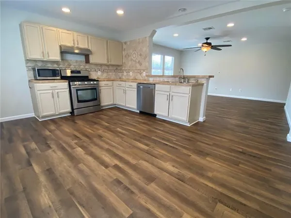 $1,850 | 141 Ruby Lake Drive, Kyle, TX 78640