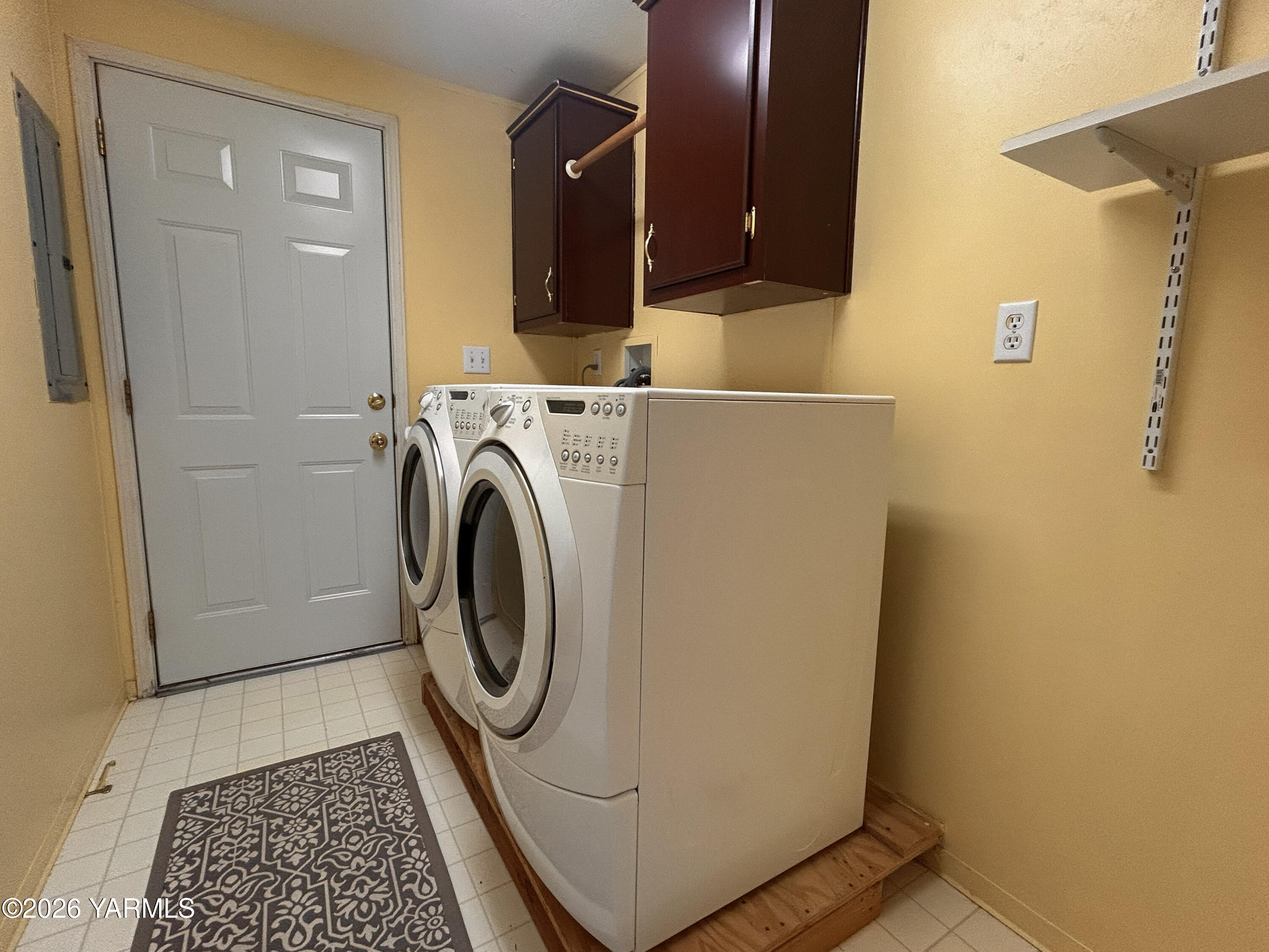 2205 Butterfield Road, Unit 75 Yakima, WA 98901 - Photo 14 of 19 Laundry Room