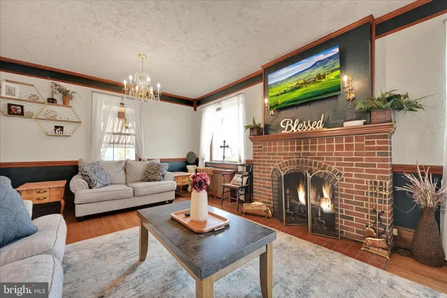 $419,900 | 518 East Broad Street, Tamaqua, PA 18252